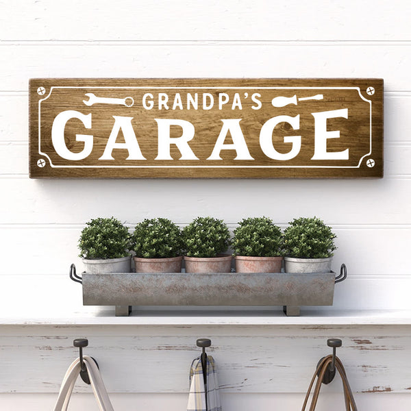 GARAGE with NAME