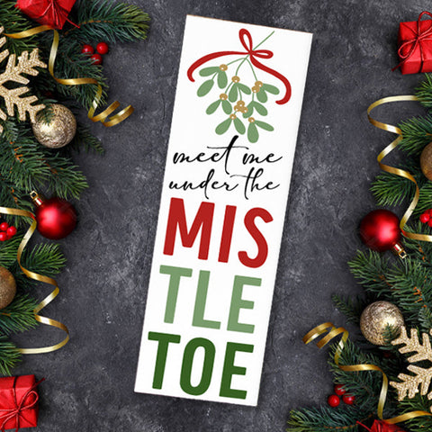 MEET ME UNDER THE MISTLETOE